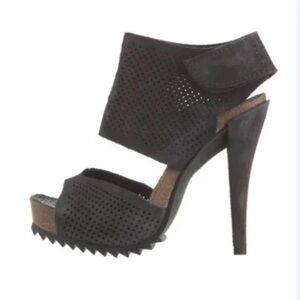 Pedro Garcia Black (Charcoal) Preforated Sandals Sz.8.5 used.